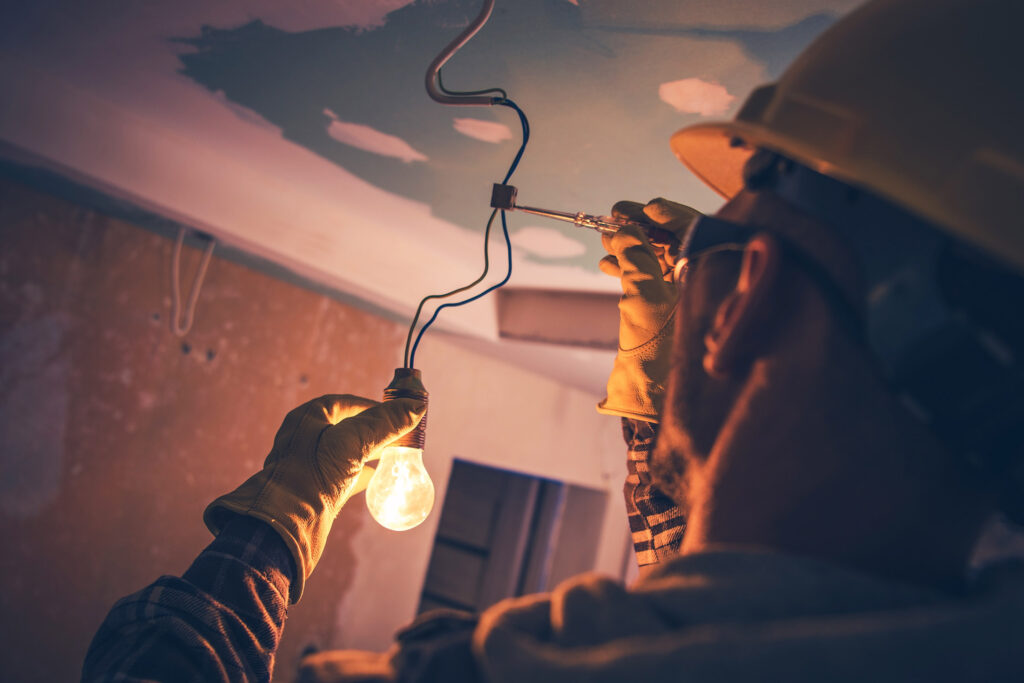 travaux d'électricité générale par MC2 électricité, votre électricien de confiance à Tarbes